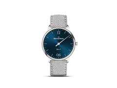 MeisterSinger Yaara Quarz Edelstahl 36mm blaues Zifferblatt graues Textilband – Damenuhren Uhr ohne Datum aus Edelstahl. Das Gehäuse ist rund und silber. Das Textilarmband ist grau. Das Zifferblatt ist arabisch Index und blau.