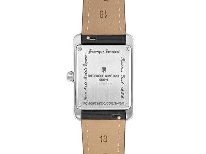 Frederique Constant Classics Carree Small Seconds Quarz Edelstahl 36x25mm silbernes Zifferblatt schwarzes Lederband – Herrenuhren Uhr ohne Datum aus Edelstahl. Das Gehäuse ist rechteckig und silber. Das Lederarmband ist schwarz. Das Zifferblatt ist römisch und silber. – Ansicht 2