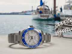 Longines HydroConquest Sylt Edition 2026 Automatik Edelstahl 42mm weißes Zifferblatt Metallband – Herrenuhren Uhr mit Datum aus Edelstahl und Keramik. Das Gehäuse ist rund und silber. Das Edelstahlarmband ist silber. Das Zifferblatt ist ein Index in weiß. – Ansicht 10