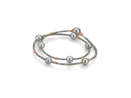 Gellner Castaway Armband anthrazit mit Brillanten und Tahitizuchtperlen – Armschmuck Armband aus 750 Rotgold.