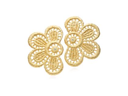 Brigitte Adolph Jewellery Design Blooming Lace Ohrstecker Silber vergoldet 4cm mit Brillanten – Ohrschmuck Ohrstecker in gelbgold und aus 925 Silber vergoldet.