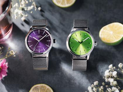 Mühle Glashütte Panova Violett Automatik Edelstahl 40mm Metallband – Herrenuhren Uhr ohne Datum aus Edelstahl. Das Gehäuse ist rund und silber. Das Edelstahlarmband ist silber. Das Zifferblatt ist ein Index in lila. – Ansicht 6