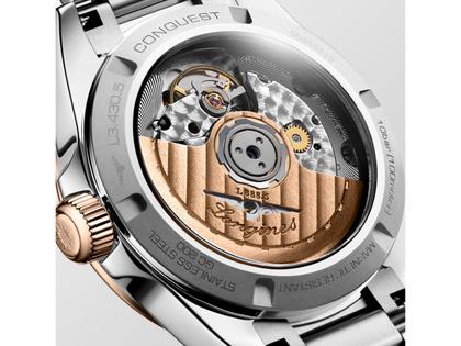 Longines Conquest Automatik Edelstahl 34mm silberfarbenes Zifferblatt Metallband – Damenuhren Uhr mit Datum aus 750 Rotgold und Edelstahl. Das Gehäuse ist rund und silber. Das Edelstahlarmband ist silber. Das Zifferblatt ist ein Index in silber. – Ansicht 4