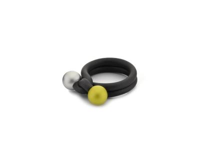 Step by Step Ring Edelstahl mit bunten Kugeln – Ringe Ring aus Aluminium, Edelstahl, Kautschuk und und .