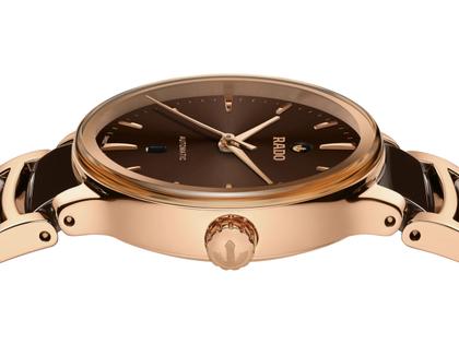Rado Centrix Diamonds Automatik Edelstahl Roségold-PVD 30,5mm braunes Zifferblatt Metallband – Damenuhren Uhr mit Datum aus Edelstahl, Keramik und PVD beschichtet. Das Gehäuse ist rund und roségold. Das Keramikarmband ist braun. Das Zifferblatt ist ein Index in braun. – Ansicht 3