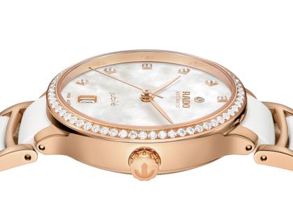 Rado Centrix Diamonds Automatik Edelstahl Roségold-PVD 35mm weißes Zifferblatt mit Brillanten Metallband – Damenuhren Uhr mit Datum aus Edelstahl, Keramik und PVD beschichtet. Das Gehäuse ist rund und roségold. Das Edelstahlarmband ist roségold. Das Zifferblatt ist ein Index in weiß. – Ansicht 3