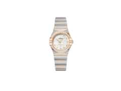 Omega Constellation Quarz Edelstahl Gelbgold 25mm weißes Zifferblatt mit Brillanten Metallband – Damenuhren Uhr ohne Datum aus 750 Gelbgold und Edelstahl. Das Gehäuse ist rund und silber. Das Edelstahlarmband ist silber-gelbgold. Das Zifferblatt ist ein Index in weiß.