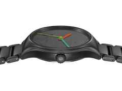 Rado True Round x Les Couleurs Le Corbusier Automatik Keramik 40mm schwarzes Zifferblatt schwarzes Keramikband – Herrenuhren Uhr ohne Datum aus Keramik und Titan. Das Gehäuse ist rund und schwarz. Das Keramikarmband ist schwarz. Das Zifferblatt ist ohne Zeichen und schwarz. – Ansicht 3
