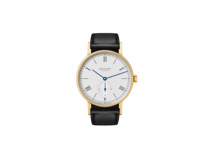 Nomos Glashütte Ludwig Gold Handaufzug Gelbgold 35mm weißes Zifferblatt schwarzes Lederband – Damenuhren Uhr ohne Datum aus 750 Gelbgold und Leder. Das Gehäuse ist rund und gelbgold. Das Lederarmband ist schwarz. Das Zifferblatt ist römisch Index und weiß.