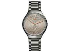 Rado True Thinline X Great Gardens of the World - Chapter 10 "Drachenblutbaum" Automatik Hightech-Keramik grau – Damenuhren Uhr ohne Datum aus Keramik und Titan. Das Gehäuse ist rund und grau. Das Keramikarmband ist grau. Das Zifferblatt ist ohne Zeichen und grau-roségold.
