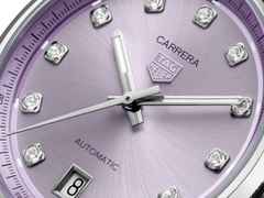 TAG Heuer Carrera Date Automatik Edelstahl 36mm fliederfarbenes Zifferblatt mit Brillanten Metallband – Damenuhren Uhr mit Datum aus Edelstahl. Das Gehäuse ist rund und silber. Das Edelstahlarmband ist silber. Das Zifferblatt ist ein Index in lila. – Ansicht 3