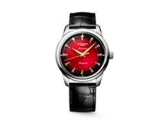 Longines Conquest Heritage "Year of the Snake" Limited Edition Automatik Edelstahl 40mm rotes Zifferblatt schwarzes Lederband – Herrenuhren Uhr ohne Datum aus Edelstahl. Das Gehäuse ist rund und silber. Das Lederarmband Kroko / Alligator ist schwarz. Das Zifferblatt ist ein Index in rot.