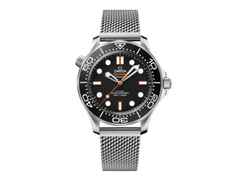 Omega Seamaster Diver 300M Automatik Edelstahl 42mm schwarzes Zifferblatt Metallband – Herrenuhren Uhr ohne Datum aus Aluminium und Edelstahl. Das Gehäuse ist rund und silber. Das Edelstahlarmband ist silber. Das Zifferblatt ist ein Index in schwarz.