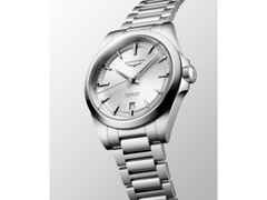 Longines Conquest Automatik Edelstahl 38mm silberfarbenes Zifferblatt Metallband – Herrenuhren Uhr mit Datum aus Edelstahl. Das Gehäuse ist rund und silber. Das Edelstahlarmband ist silber. Das Zifferblatt ist ein Index in silber. – Ansicht 3