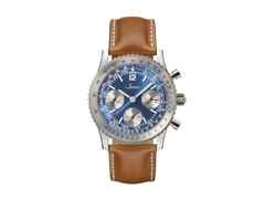 Sinn Spezialuhren 903 Ti II Jubiläum Navigationschronograph Automatik Titan 41mm blaues Zifferblatt braunes Lederband und Titanband limitiert – Herrenuhren Chronograph aus Titan. Das Gehäuse ist rund und grau. Das Lederarmband ist braun. Das Zifferblatt ist arabisch Index und blau.