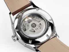 Hamilton Jazzmaster Open Heart Automatik Edelstahl 42mm grünes Zifferblatt braunes Lederband – Herrenuhren Uhr ohne Datum aus Edelstahl. Das Gehäuse ist rund und silber. Das Lederarmband ist braun. Das Zifferblatt ist ein Index in grün. – Ansicht 3