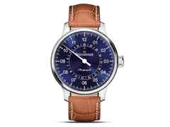 MeisterSinger Perigraph blau, 43mm – Herrenuhren Uhr mit Datum aus Edelstahl. Das Gehäuse ist rund und silber. Das Lederarmband ist braun. Das Zifferblatt ist arabisch und blau.