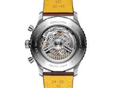 Breitling Navitimer B01 Chronograph 46 Edelstahl blaues Zifferblatt braunes Lederband – Herrenuhren Chronograph aus Edelstahl. Das Gehäuse ist rund und silber. Das Lederarmband Kroko / Alligator ist braun. Das Zifferblatt ist ein Index in blau. – Ansicht 2