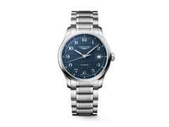 Longines Master Collection Automatik Edelstahl 39mm blaues Zifferblatt Metallband – Herrenuhren Uhr mit Datum aus Edelstahl. Das Gehäuse ist rund und silber. Das Edelstahlarmband ist silber. Das Zifferblatt ist arabisch und blau.
