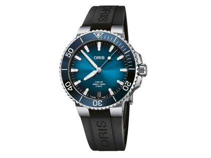 Oris Aquis Date 41 5mm Calibre 400 mit blauem Zifferblatt und