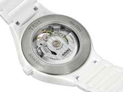 Rado True Round Automatic Open Heart Keramik 40mm weißes Zifferblatt weißes Keramikband – Herrenuhren Uhr ohne Datum aus Keramik und Titan. Das Gehäuse ist rund und weiß. Das Keramikarmband ist weiß. Das Zifferblatt ist ein Index in weiß. – Ansicht 4