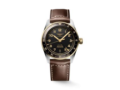 Longines Spirit Zulu Time Automatik Edelstahl 39mm Gelbgold-Lünette graues Zifferblatt braunes Lederband – Herrenuhren Uhr mit Datum aus 750 Gelbgold, Edelstahl, Keramik und Leder. Das Gehäuse ist rund und silber-gelbgold. Das Lederarmband ist braun. Das Zifferblatt ist arabisch Index und grau.
