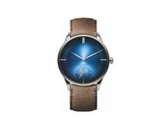 H. Moser & Cie. Venturer Small Seconds Funky Blue Handaufzug Weißgold 39mm blaues Zifferblatt braunes Lederband – Herrenuhren Uhr ohne Datum aus 750 Weißgold. Das Gehäuse ist rund und silber. Das Lederarmband ist braun. Das Zifferblatt ist ohne Zeichen und blau.