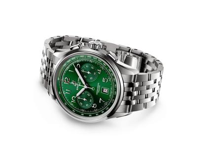Breitling Premier B01 Chronograph 42 Automatik Edelstahl grünes Zifferblatt Metallband – Herrenuhren Chronograph aus Edelstahl. Das Gehäuse ist rund und silber. Das Edelstahlarmband ist silber. Das Zifferblatt ist arabisch und grün. – Ansicht 3