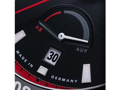 Mühle Glashütte Sportivo Power Chronograph First Edition Automatik Edelstahl Schwarz-IP 42,5mm schwarzes Zifferblatt schwarzes Leder-Kautschukband limitiert – Herrenuhren Chronograph aus Edelstahl, IP beschichtet, Keramik und Leder. Das Gehäuse ist rund und schwarz. Das Lederarmband ist schwarz. Das Zifferblatt ist ein Index in schwarz. – Ansicht 3