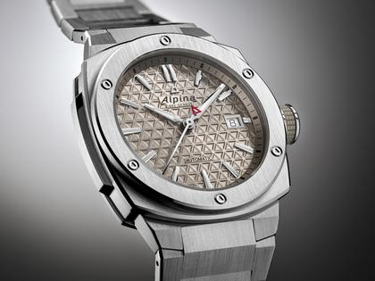 Alpina Alpiner Extreme Automatik Edelstahl 39mm beiges Zifferblatt Metallband – Herrenuhren Uhr mit Datum aus Edelstahl. Das Gehäuse ist rund und silber. Das Edelstahlarmband ist silber. Das Zifferblatt ist ein Index in beige. – Ansicht 4