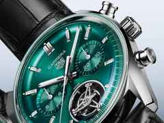TAG Heuer Carrera Chronograph Tourbillon Automatik Edelstahl 42mm grünes Zifferblatt schwarzes Lederband – Herrenuhren Chronograph aus Edelstahl und Leder. Das Gehäuse ist rund und silber. Das Lederarmband Kroko / Alligator ist schwarz. Das Zifferblatt ist ein Index in grün. – Ansicht 4