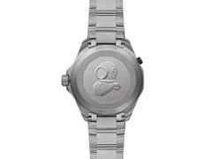 TAG Heuer Aquaracer Professional 500 Date Automatik Titan 42mm schwarzes Zifferblatt Metallband limitiert – Herrenuhren Uhr mit Datum aus Keramik und Titan. Das Gehäuse ist rund und silber. Das Titanarmband ist silber. Das Zifferblatt ist ein Index in schwarz. – Ansicht 5