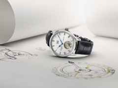 Glashütte Original Senator Alfred Helwig Tourbillon Automatik Weißgold 42mm weißes Zifferblatt blaues Lederband Limited Edition – Herrenuhren Uhr mit Datum aus 750 Weißgold. Das Gehäuse ist rund und silber. Das Lederarmband Kroko / Alligator ist blau. Das Zifferblatt ist römisch und silber. – Ansicht 5