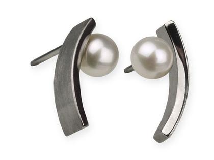 Ernstes Design E187 Ohrstecker mit Perle – Ohrschmuck Ohrstecker aus Edelstahl.
