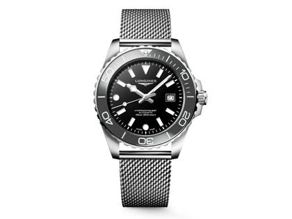 Longines HydroConquest Automatik Edelstahl 42mm schwarzes Zifferblatt Metallband – Herrenuhren Uhr mit Datum aus Edelstahl. Das Gehäuse ist rund und silber. Das Edelstahlarmband ist silber. Das Zifferblatt ist ein Index in schwarz.