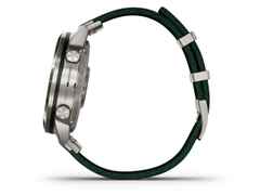 Garmin MARQ Golfer Gen 2 digital Titan 46mm grünes Jacquard-Nylonband – Herrenuhren Uhr Multifunktion aus Keramik und Titan. Das Gehäuse ist rund und grau. Das Textilarmband ist grün. Der Zifferblatt ist digital. – Ansicht 3