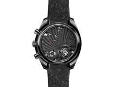 Omega Speedmaster Dark Side of the Moon Chronograph Handaufzug Keramik 44mm schwarzes Zifferblatt schwarzes Textilband – Herrenuhren Chronograph aus Keramik. Das Gehäuse ist rund und schwarz. Das Kautschuk / Kunststoff / Silikon Armband ist schwarz. Das Zifferblatt ist ein Index in schwarz. – Ansicht 2