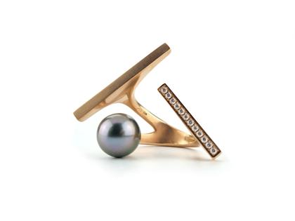 Angela Hübel Bermuda Ring Roségold mit Tahitiperle und Brillanten 0,160ct – Ringe Ring mit Besatz aus 750 Rotgold.