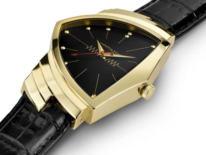 Hamilton Ventura Gold Quartz Limited Edition Gelbgold 33x52mm schwarzes Zifferblatt Lederband – Herrenuhren Uhr ohne Datum aus 585 Gelbgold und Leder. Das Gehäuse ist sonstige Form und gelbgold. Das Lederarmband ist schwarz. Das Zifferblatt ist ein Index in schwarz. – Ansicht 2
