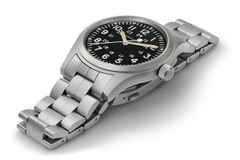 Hamilton Khaki Field Mechanical Handaufzug Edelstahl 42mm schwarzes Zifferblatt Metallband – Herrenuhren Uhr ohne Datum aus Edelstahl. Das Gehäuse ist rund und silber. Das Edelstahlarmband ist silber. Das Zifferblatt ist arabisch und schwarz. – Ansicht 2