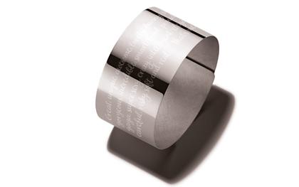 Niessing Now Tattoo Armspange Lava – Armschmuck Armspange in grau und aus Silber-Gold Legierung - 90 S.