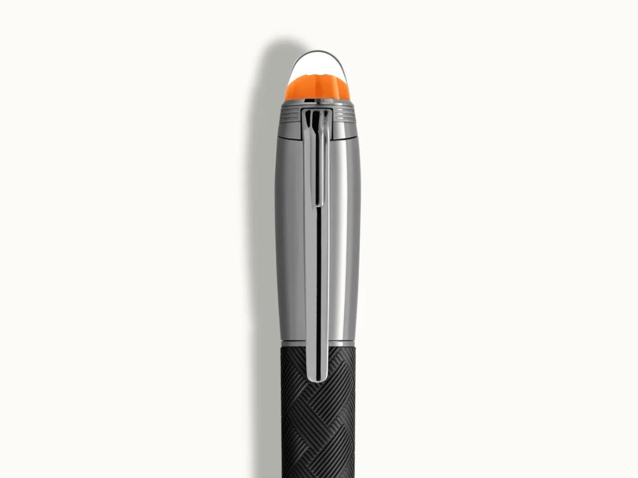 Montblanc StarWalker Extreme Precious Resin  Füllfederhalter M schwarzes Edelharz – Schreibgeräte Füllfederhalter in schwarz und aus 585 Gelbgold, Edelharz, Metall und Ruthenium. – Ansicht 3