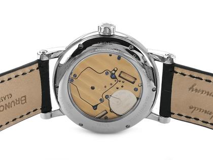 Bruno Söhnle Glashütte Pesaro I Quarz Edelstahl 43mm silbernes Zifferblatt Lederband 17-13073-241 Full Set Occasion – Herrenuhren Uhr mit Datum aus Edelstahl. Das Gehäuse ist rund und silber. Das Lederarmband ist braun. Das Zifferblatt ist ein Index in silber. – Ansicht 2