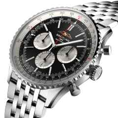 Breitling Navitimer B01 Chronograph 46 Edelstahl schwarzes Zifferblatt Metallband – Herrenuhren Chronograph aus Edelstahl. Das Gehäuse ist rund und silber. Das Edelstahlarmband ist silber. Das Zifferblatt ist ein Index in schwarz. – Ansicht 2