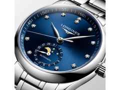 Longines Master Collection Automatik Edelstahl 34mm blaues Zifferblatt mit Diamanten Metallband – Damenuhren Uhr mit Datum aus Edelstahl. Das Gehäuse ist rund und silber. Das Edelstahlarmband ist silber. Das Zifferblatt ist ein Index in blau. – Ansicht 2