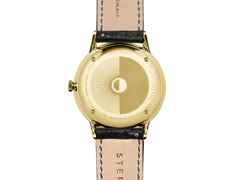 Sternglas Sedius Quarz Edelstahl PVD-Gelbgold 40mm schwarzes Zifferblatt schwarzes Lederband – Herrenuhren Uhr ohne Datum aus Edelstahl, Leder und PVD beschichtet. Das Gehäuse ist rund und gelbgold. Das Lederarmband ist schwarz. Das Zifferblatt ist arabisch Index und schwarz. – Ansicht 3