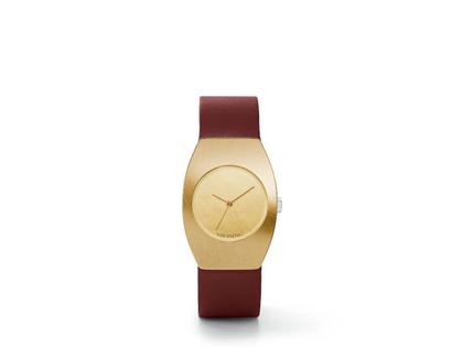 Niessing Radius 9 Forma Größe  M 33,8 mm Quarz Gelbgold Lederband weinrot – Damenuhren Uhr ohne Datum aus 750 Rotgold. Das Gehäuse ist tonneauform und roségold. Das Lederarmband ist rot. Das Zifferblatt ist ohne Zeichen und roségold.
