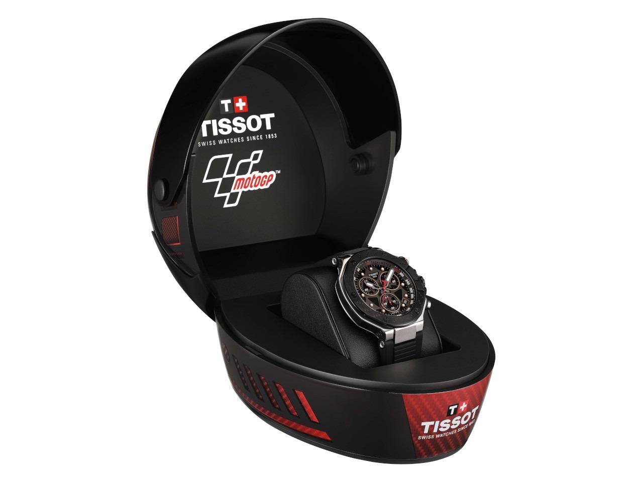 Tissot T-Race MotoGP                   2025 Chronograph Limited Edition Quarz Edelstahl 45mm schwarz-braunes Zifferblatt schwarzes Silikonband – Herrenuhren Chronograph aus Edelstahl und PVD beschichtet. Das Gehäuse ist rund und silber. Das Kautschuk / Kunststoff / Silikon Armband ist schwarz. Das Zifferblatt ist ein Index in schwarz. – Ansicht 7