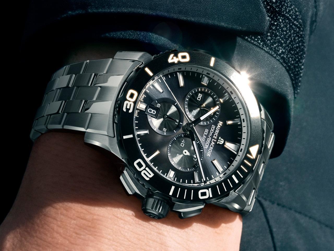 Maurice Lacroix Pontos S Solar Chronograph Quarz Edelstahl 42mm schwarzes Zifferblatt schwarzes Kautschukband – Herrenuhren Chronograph aus Aluminium, Edelstahl und Kautschuk. Das Gehäuse ist rund und silber. Das Kautschuk / Kunststoff / Silikon Armband ist schwarz. Das Zifferblatt ist ein Index in schwarz. – Ansicht 4