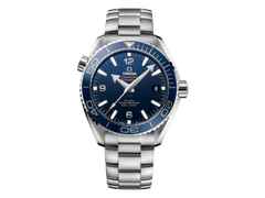 Omega Seamaster Planet Ocean 600M Automatik Edelstahl 43,5mm blaues Zifferblatt Metallband – Herrenuhren Uhr mit Datum aus Edelstahl und Keramik. Das Gehäuse ist rund und silber. Das Edelstahlarmband ist silber. Das Zifferblatt ist ein Index in blau.